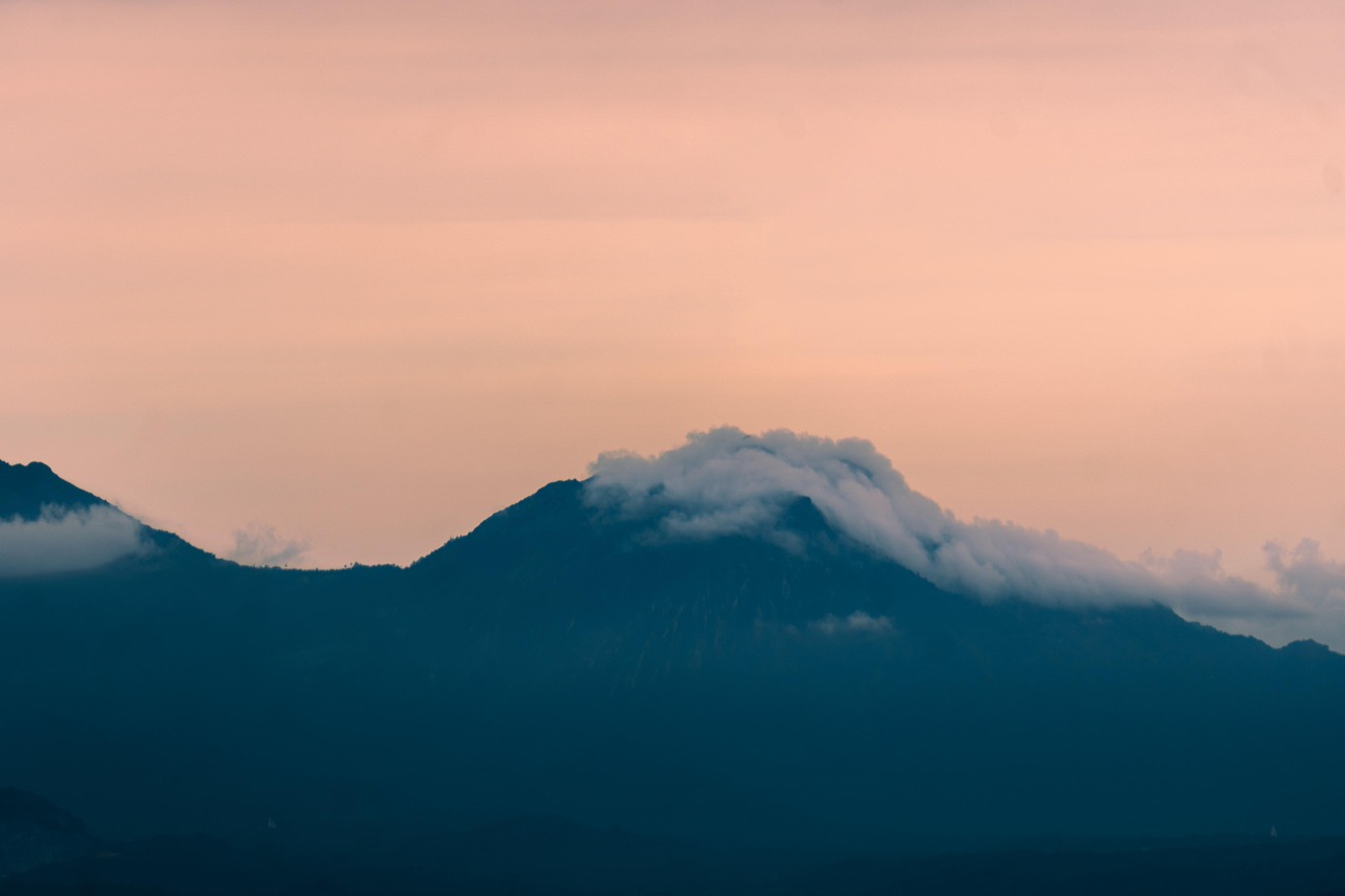虎牙实名账号：徐州卡瓦依钢琴购买平台
